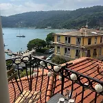Le Finestre Veneris Гостевой дом 4*