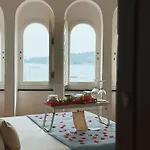 Le Finestre Veneris بيت ضيافة