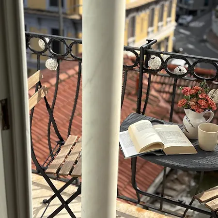 Guest house Le Finestre Veneris